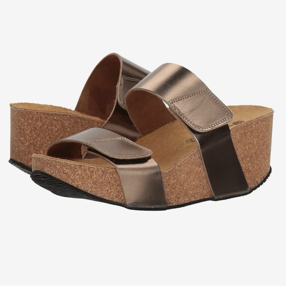ERIC MICHAEL Lily Bronze Sandals